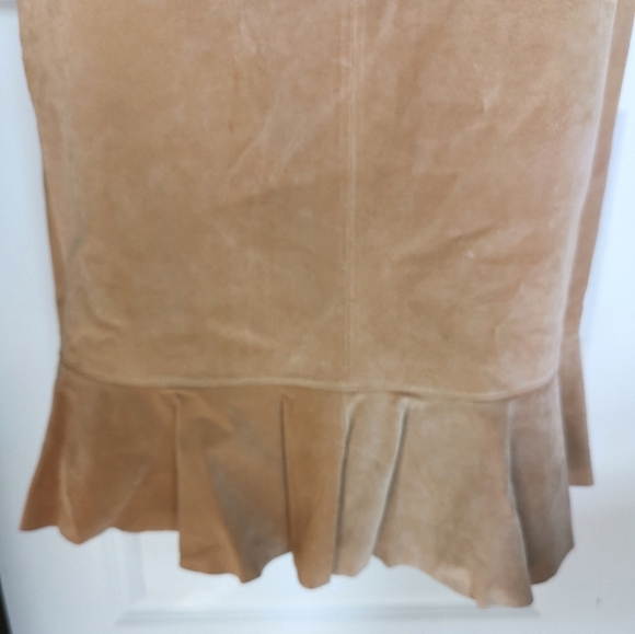 NWOT Moda International tan suede leather skirt ruffle mermaid cut - Picture 6 of 9